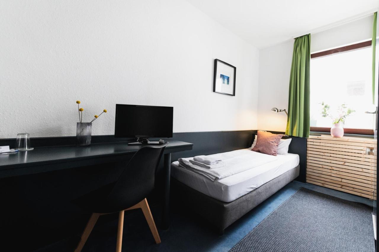 City Hotel Fellbach 24H Check-In מראה חיצוני תמונה