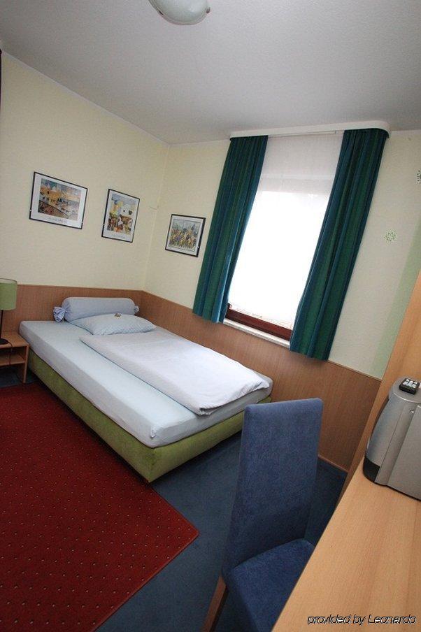 City Hotel Fellbach 24H Check-In מראה חיצוני תמונה